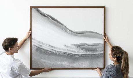 Как повесить картину на стену: 10 надежных вариантов крепления