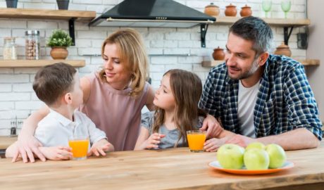 Обідній стіл – місце зустрічей, а не тільки їжі