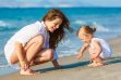Как правильно вести себя с детьми на пляже?