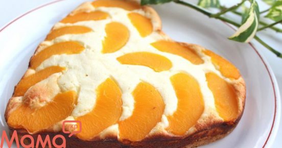 Творожный пирог с персиками — невероятно вкусная выпечка