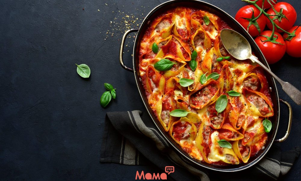 Макароны с помидорами и сыром - мама