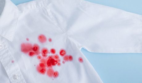 Як відіпрати з одягу фарбу для волосся?