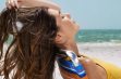 Как защитить волосы во время летнего отпуска: 10 советов