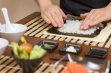 Как заворачивать роллы и суши