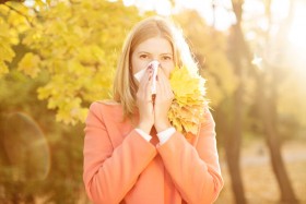 Зачем и как лечить аллергический насморк?