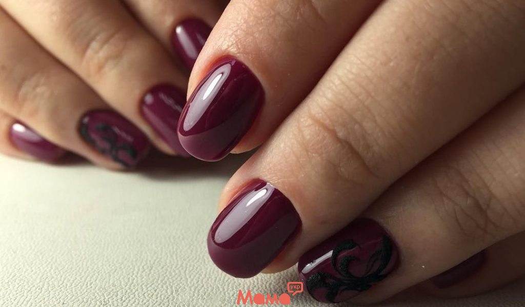 Глянцевые лаки для ногтей