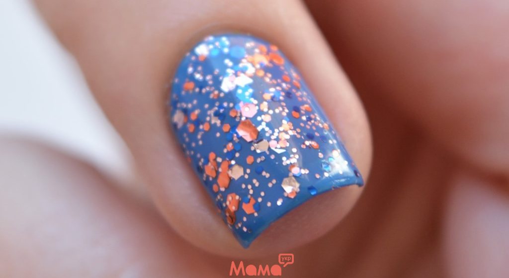 Глиттерный лак для ногтей